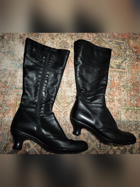 La CANADIENNE Shoes - La Canadienne Black Mid-Calf Low Heel Waterproof Leather Victorian Boots - 10